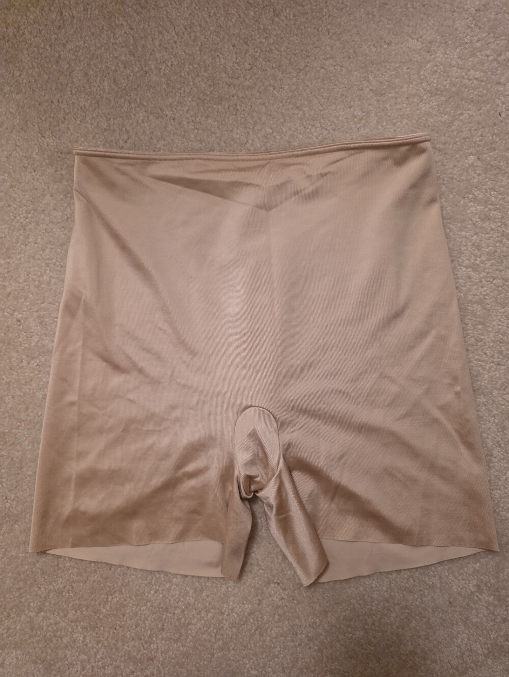 Spanx Simplicity Seamless Lined Shapewear Shaping Shorts in Nude S NEW